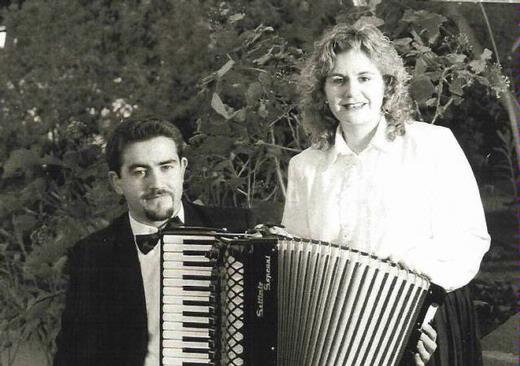 Músics - ACORDIÓ - DUET CREMADES