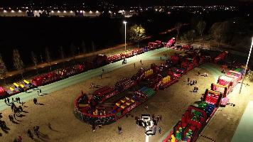 CARRERAS DE OBSTACULOS DE NOCHE www.medirflash.com